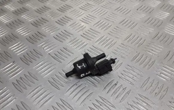 Skoda Fabia Mk1 (6Y) Valve vacuum 6Q0906517