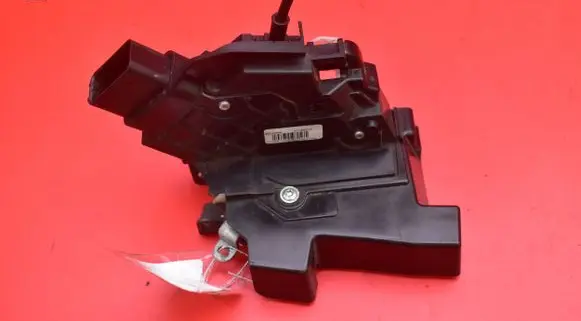 Volvo XC60 Front door lock 30799308
