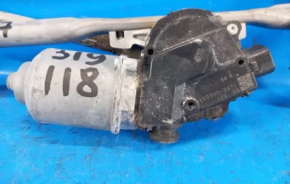 Mitsubishi Outlander Wiper motor 8250A609