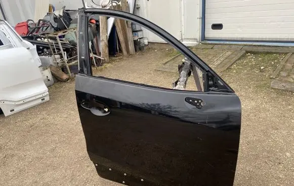 Audi Q7 4M Front door