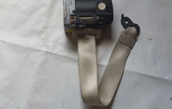 Mercedes-Benz SL R230 Front seatbelt 2308600485