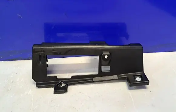 Dashboard glove box trim