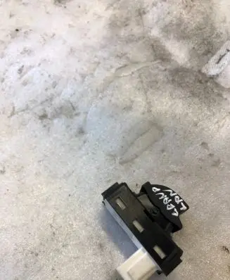 Opel Grandland X Electric window control switch 98044803zd