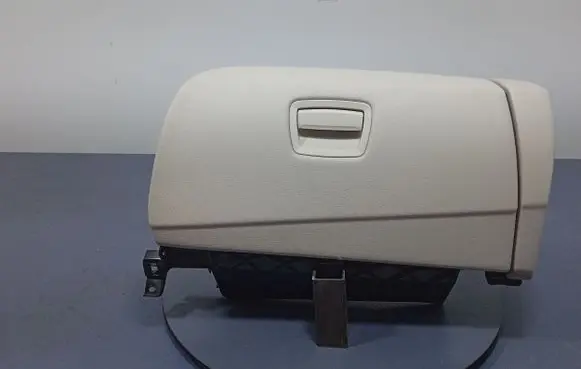 BMW 6 F12 F13 Glove box 0700881