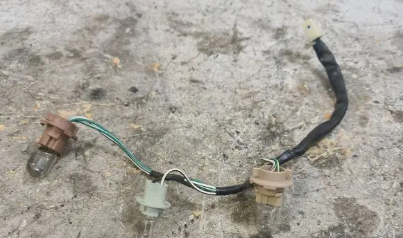 Toyota RAV 4 (XA20) Rear tail light wiring loom 