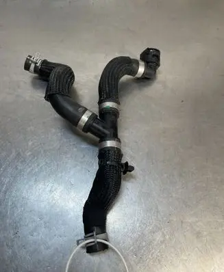 Renault Trafic III (X82) Engine coolant pipe/hose 215017718R