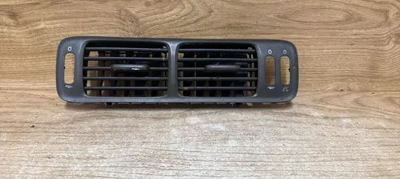 Volvo S70 V70 V70 XC Dash center air vent grill 9481651
