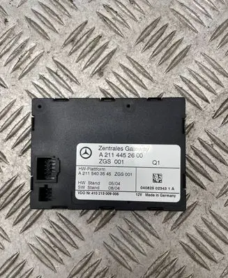 Mercedes-Benz E W211 Gateway control module A2114452600 A2115403545