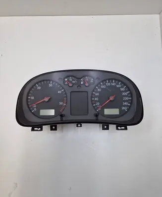 Volkswagen Golf V Speedometer (instrument cluster) VWZ7Z0F4290027