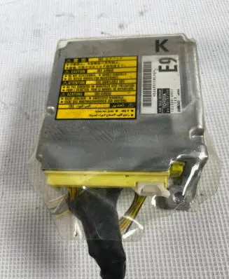 Toyota Prius (XW20) Airbag control unit/module 8917047390 02695 1523006951