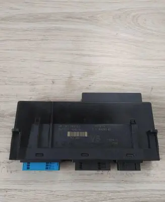 BMW 7 F01 F02 F03 F04 Comfort/convenience module 10681810 9312763