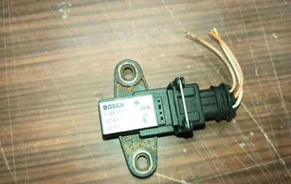 Renault Kangoo I Airbag deployment crash/impact sensor 0265005140