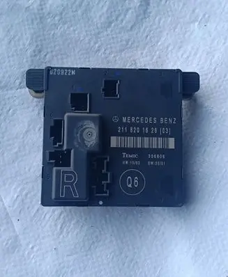 Mercedes-Benz E W211 Door control unit/module 2118201626