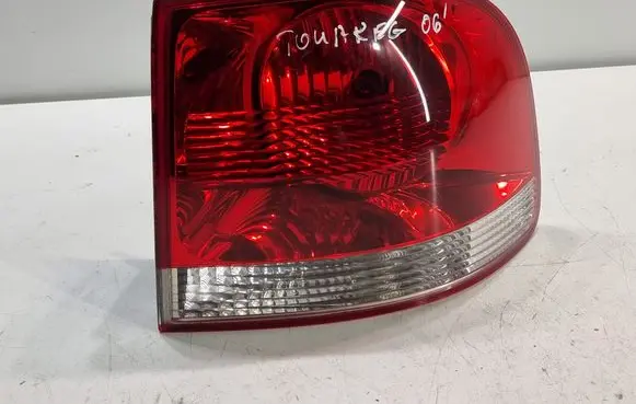 Volkswagen Touareg I Rear/tail lights 7L6945096K