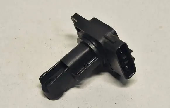 Lexus ES 250 - 300 - 330 Mass air flow meter 2220422010 1974002030