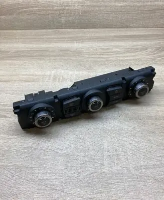 BMW 5 E60 E61 Climate control unit 6988504