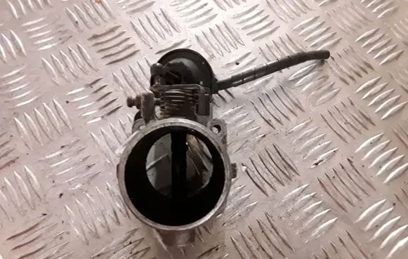 KIA Rio Throttle valve 351002XXX
