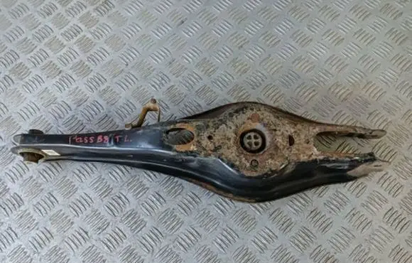 Volkswagen PASSAT B8 Rear upper control arm/wishbone 3Q0505311C 240915
