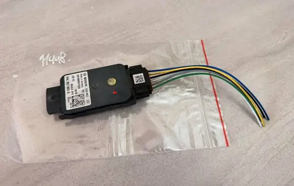 Volkswagen Touran III Lambda probe sensor 04L907805D