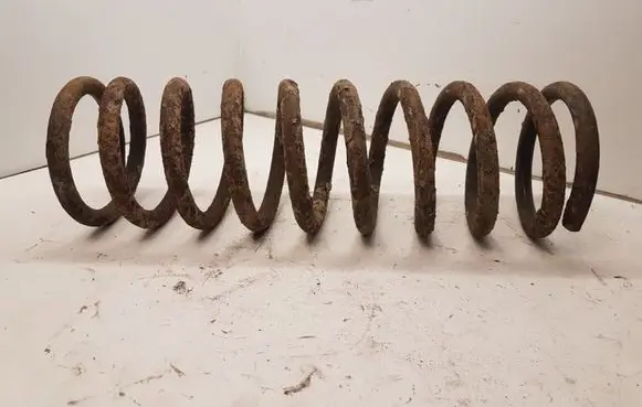 Jeep Cherokee Front coil spring