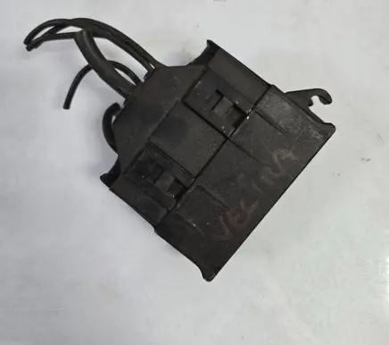 Opel Vectra B Fuse box cover 90506262