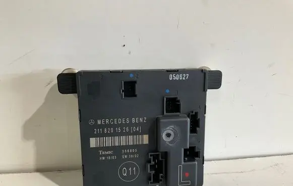 Mercedes-Benz E W211 Door control unit/module 2118201526 356805