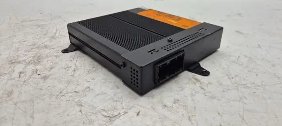 BMW 3 E46 Sound amplifier 8380069