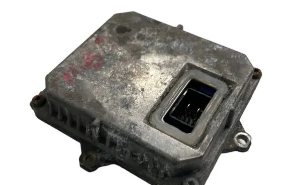 Mazda 6 Headlight ballast module Xenon 1307329086 1039F01508
