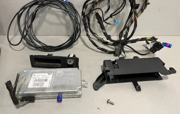 BMW 4 F32 F33 Reversing camera 9240351 16129510 04930225601
