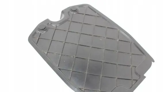 Front wheel arch liner splash guards