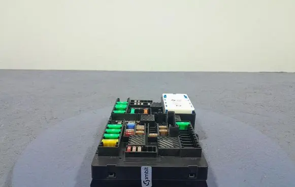BMW X3 E83 Fuse box set 5A04502
