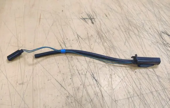 Land Rover Range Rover Sport L494 Windshield washer spray nozzle 