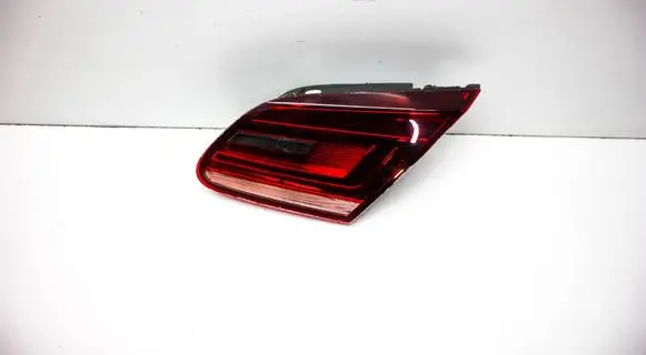Volkswagen PASSAT CC Tailgate rear/tail lights 3C8945308R