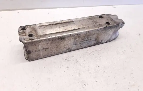 Audi A6 S6 C6 4F Front bumper mounting bracket 4F0807133 606360