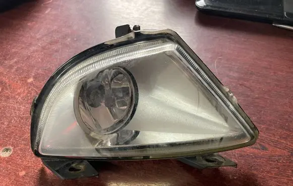 Ford Focus C-MAX Front fog light 2S6115201A