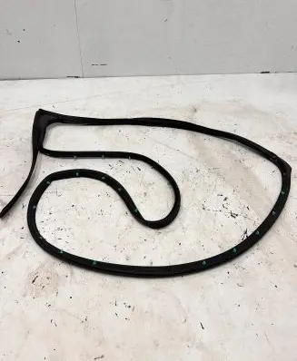 Opel Mokka X Rubber seal front coupe door 42385183 20170825