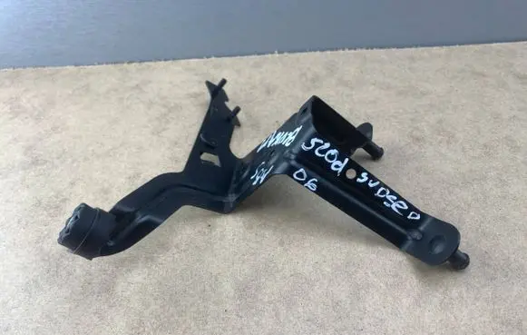 BMW 5 E60 E61 ABS pump bracket 6758748 34516758748