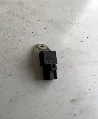 Jeep Cherokee Combustion relay 68080837AB 91006B 40908F