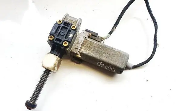 BMW 7 E65 E66 Seat adjustment motor 0099784 0390201954