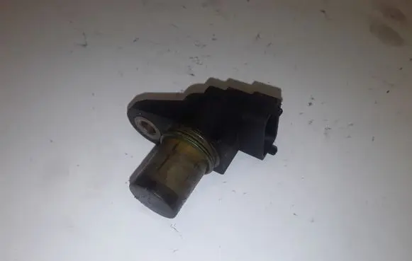 Mercedes-Benz C W203 Camshaft position sensor A0031539728