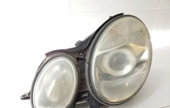 Mercedes-Benz E W211 Headlight/headlamp 15435900