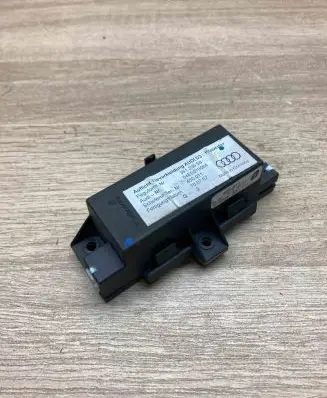 Audi A8 S8 D3 4E Door control unit/module 04W0919064 36129658