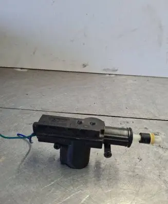 Volkswagen PASSAT B3 Central locking motor Z932037992