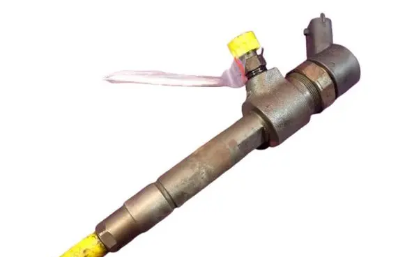 Opel Zafira B Fuel injector 0445110276