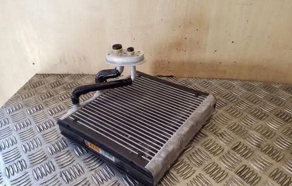 Air conditioning (A/C) radiator (interior)