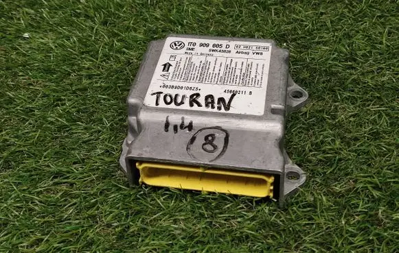 Volkswagen Touran I Airbag control unit/module 1T0909605D
