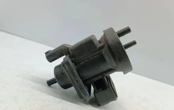 Mercedes-Benz Vaneo W414 Turbo solenoid valve A0005450427 0005450427