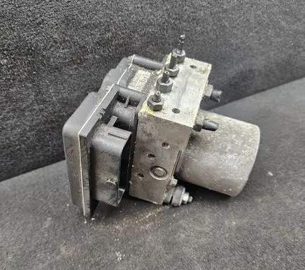 Audi A4 S4 B7 8E 8H ABS Pump 8E0910517H 8E0614517BF