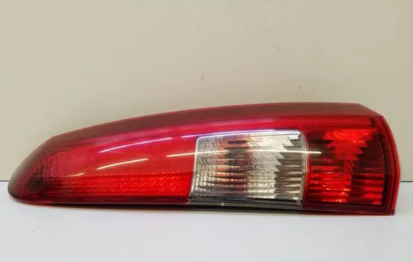 Volvo V70 Rear/tail lights 9154494 152844