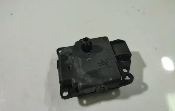 Chrysler 300 - 300C Air flap motor/actuator 05061099AA